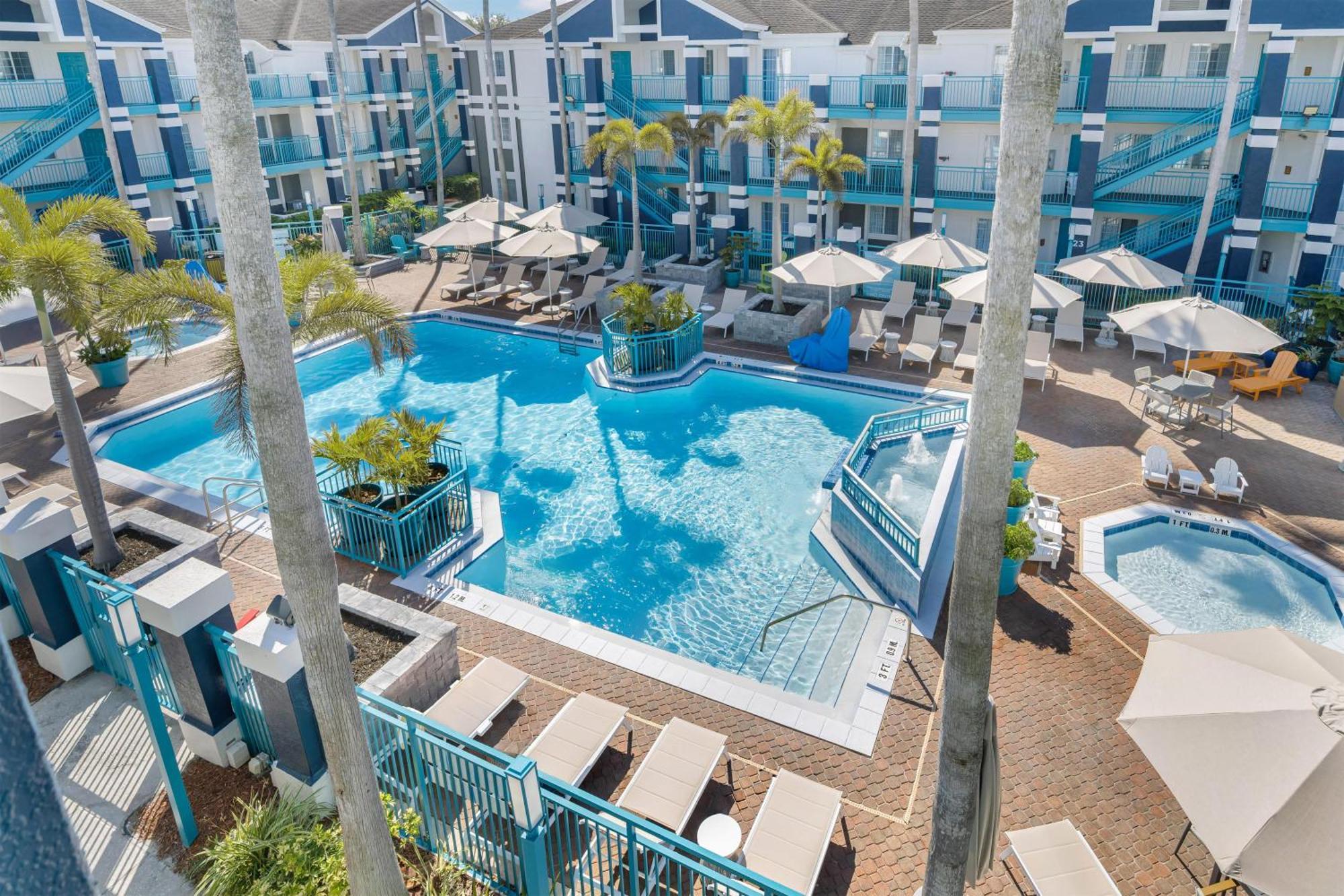 One Bedroom Suite Pool Area