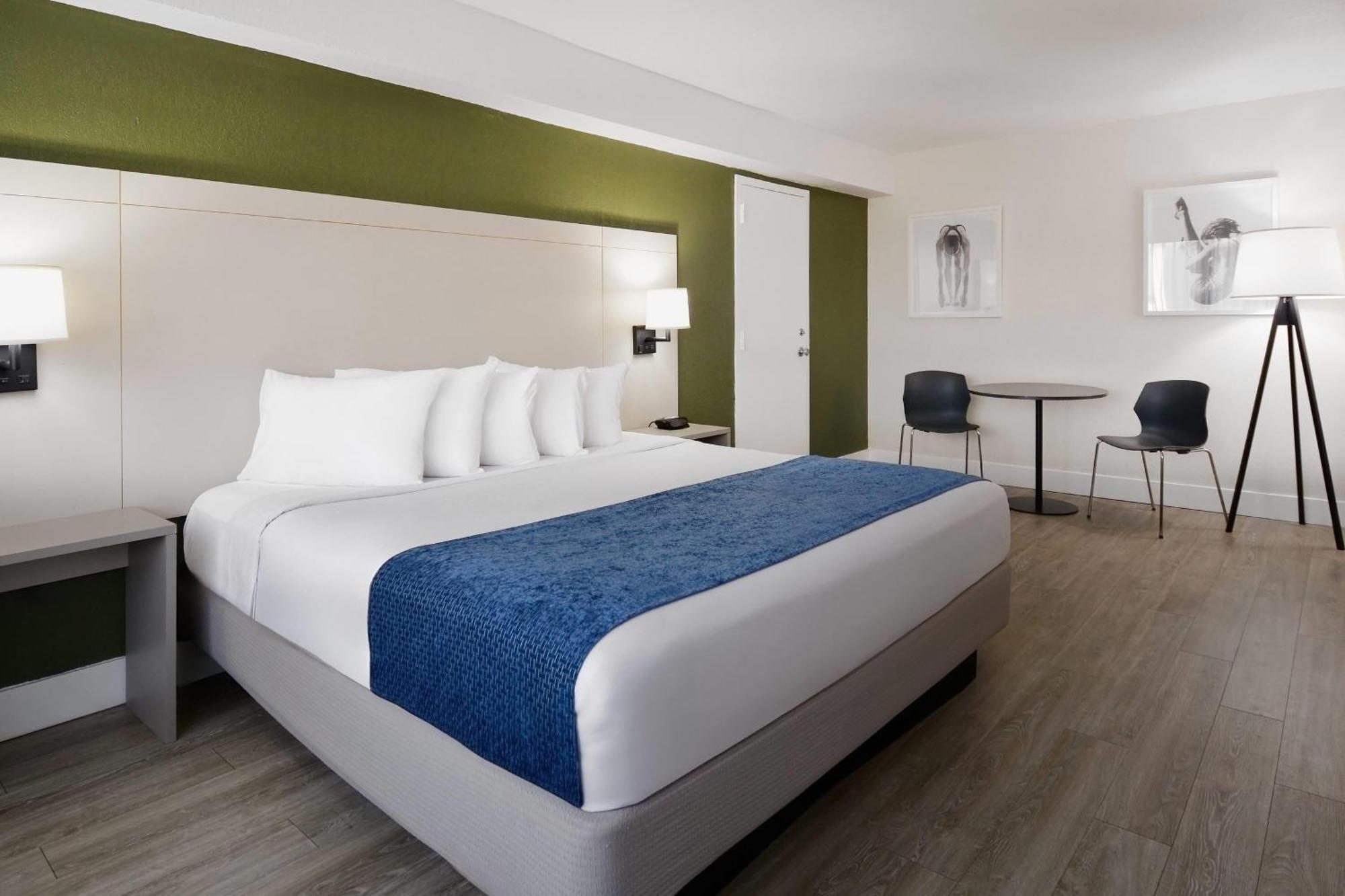 Torenkamer met Kingsize Bed - Rookvrij