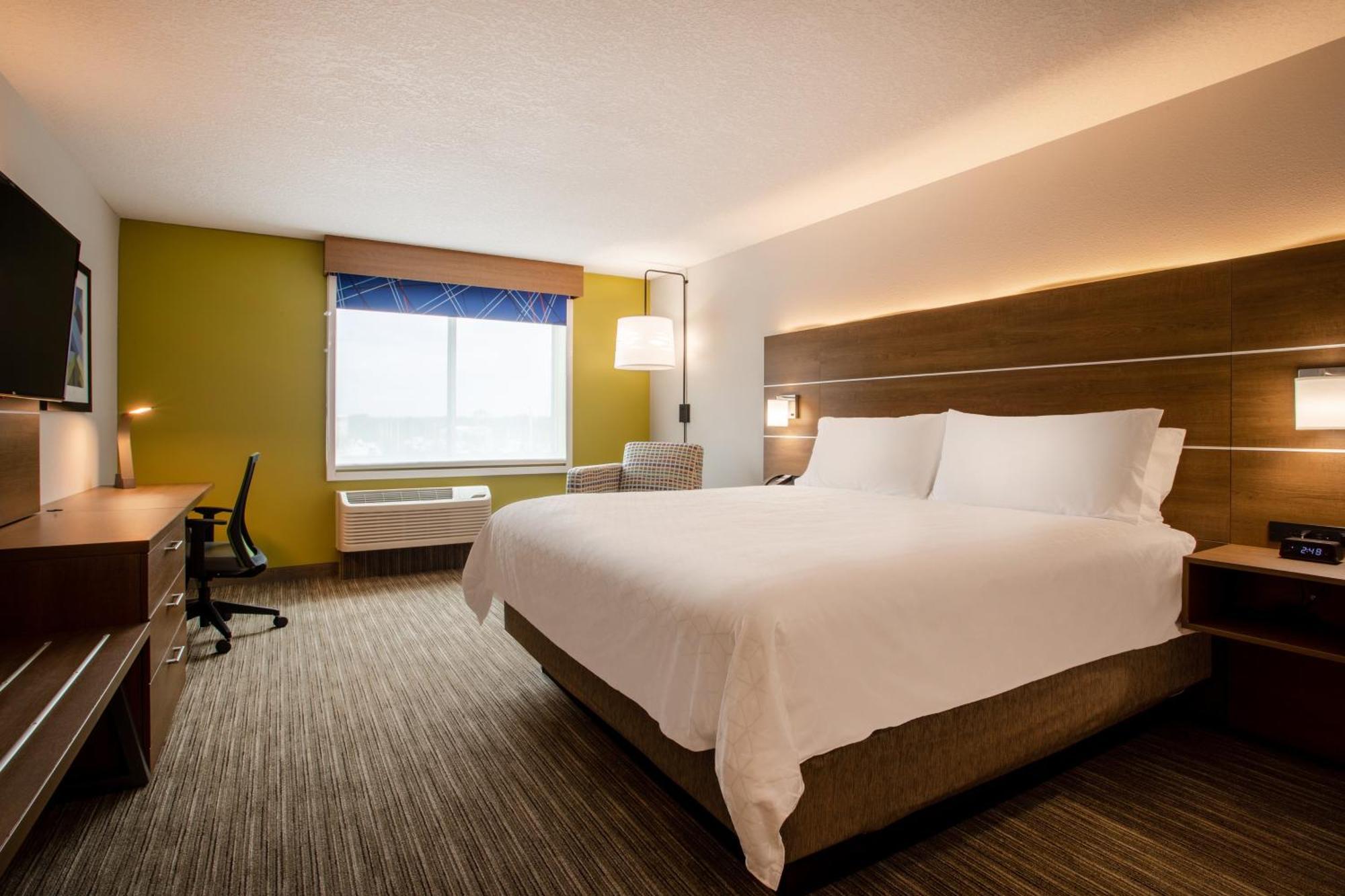 Standard King Room