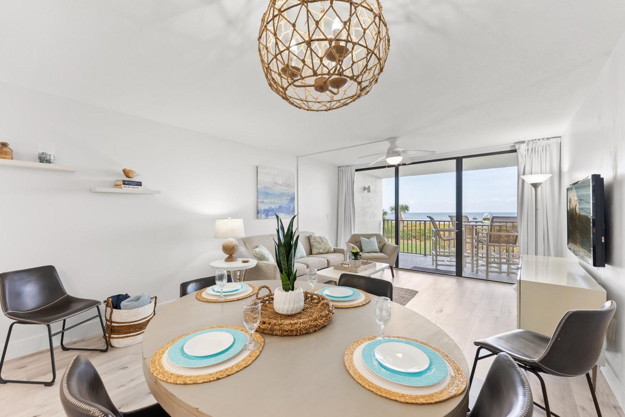 Deluxe Two-Bedroom Apartment Oceanfront Unit 204