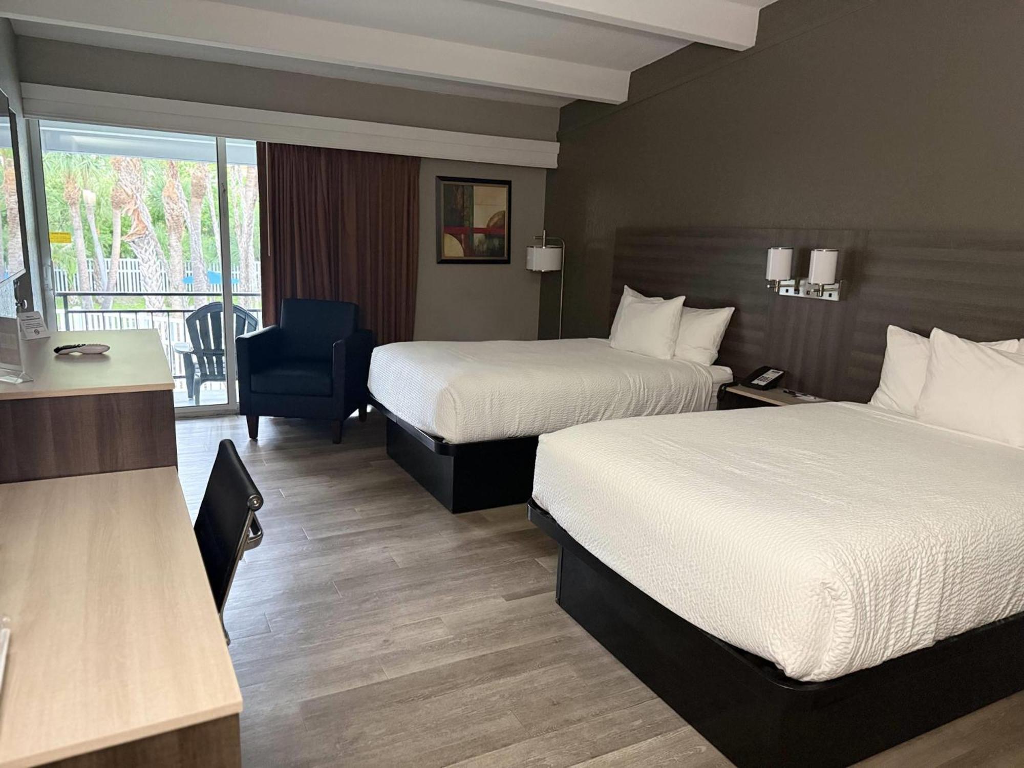 Deluxe Double Room Two Double Beds Disability Access Non-Smoking