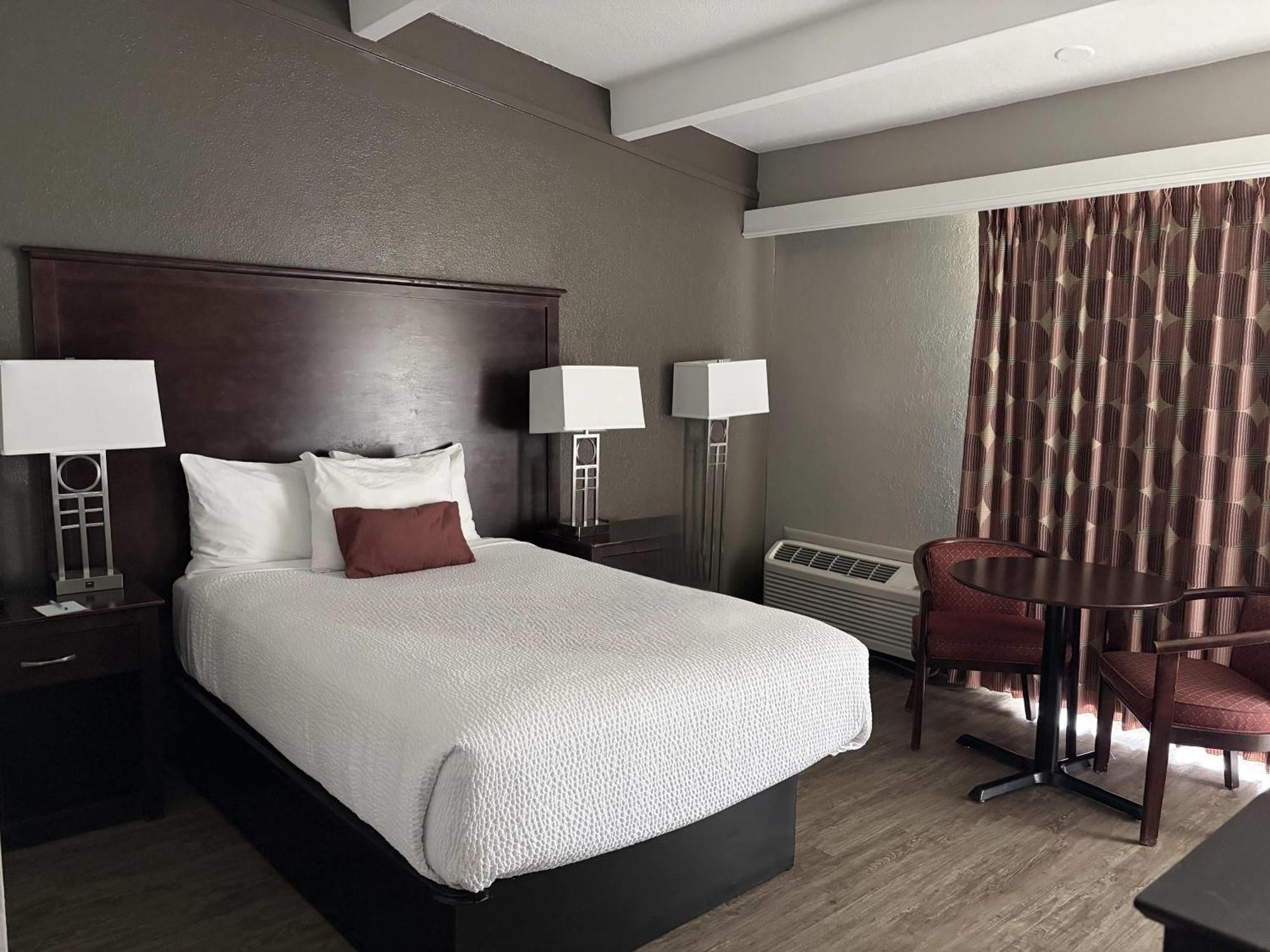Standard Room One Double Bed Non-Smoking
