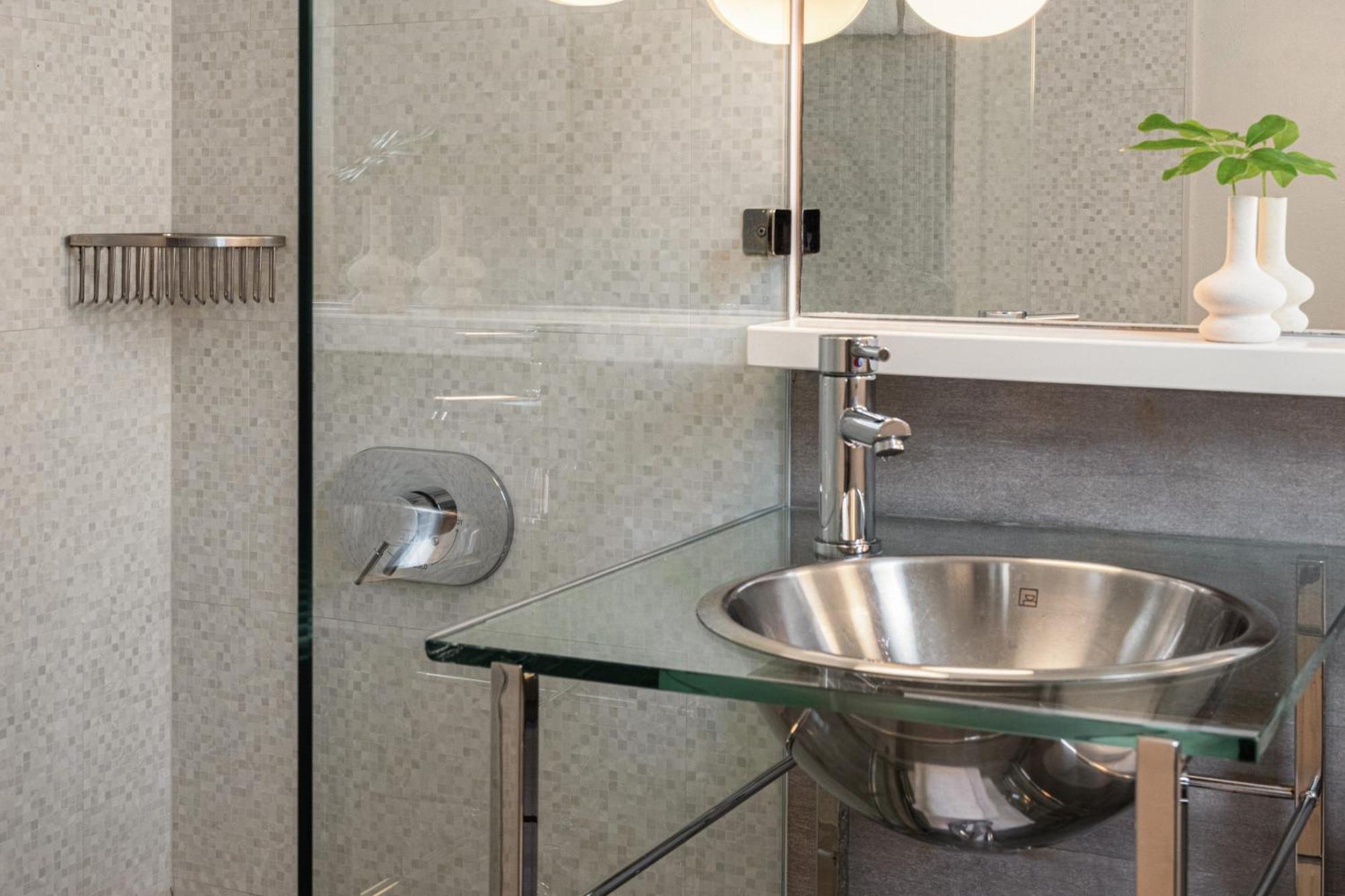 Chambre Double Premium avec 2 Lits Doubles et Vue sur Ville
