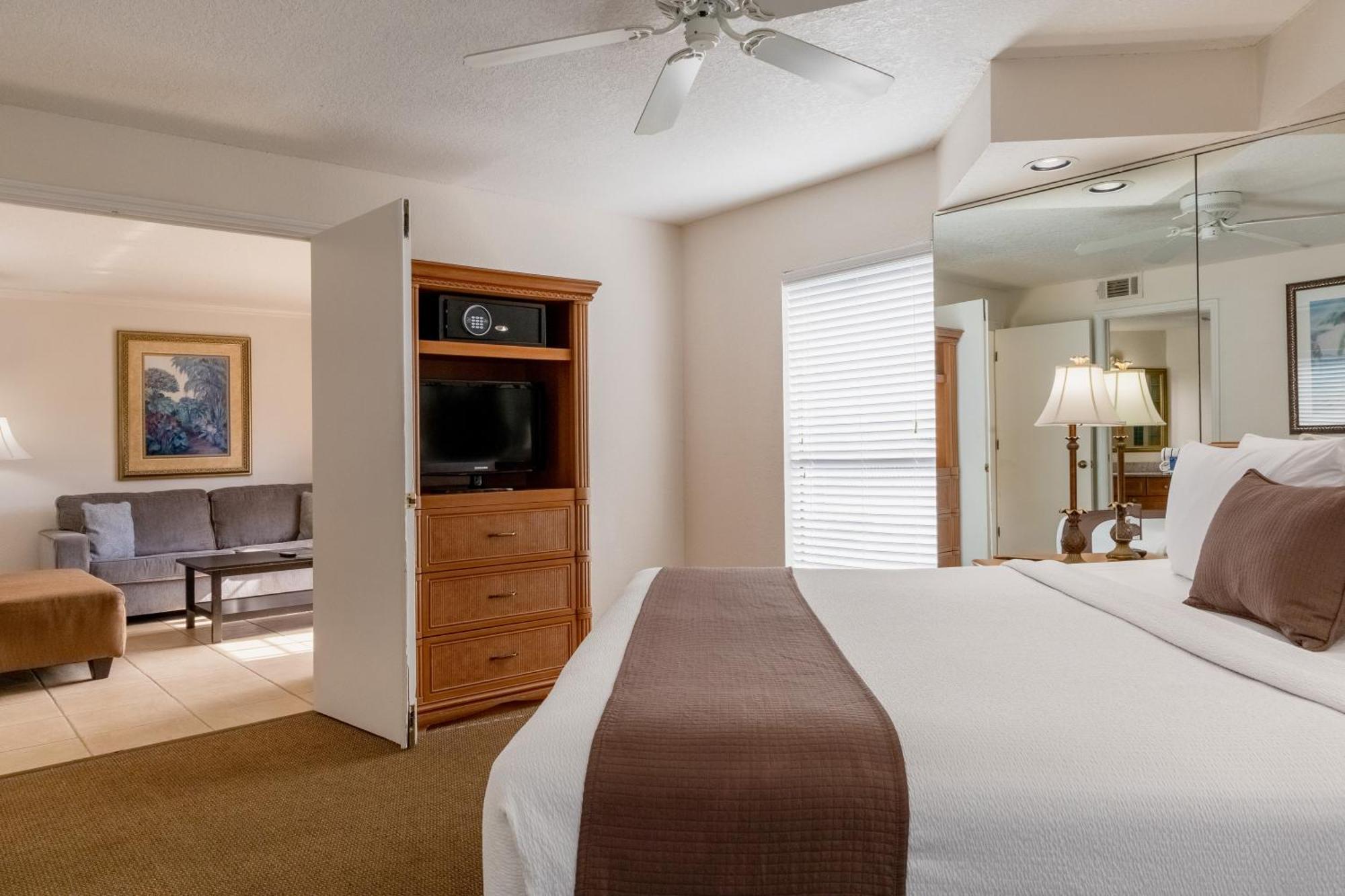 Deluxe Two-Bedroom Suite