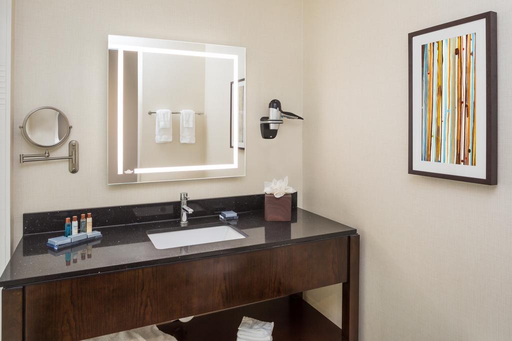 Quarto King com Acesso a Pessoas com Mobilidade Condicionada - Não Fumador