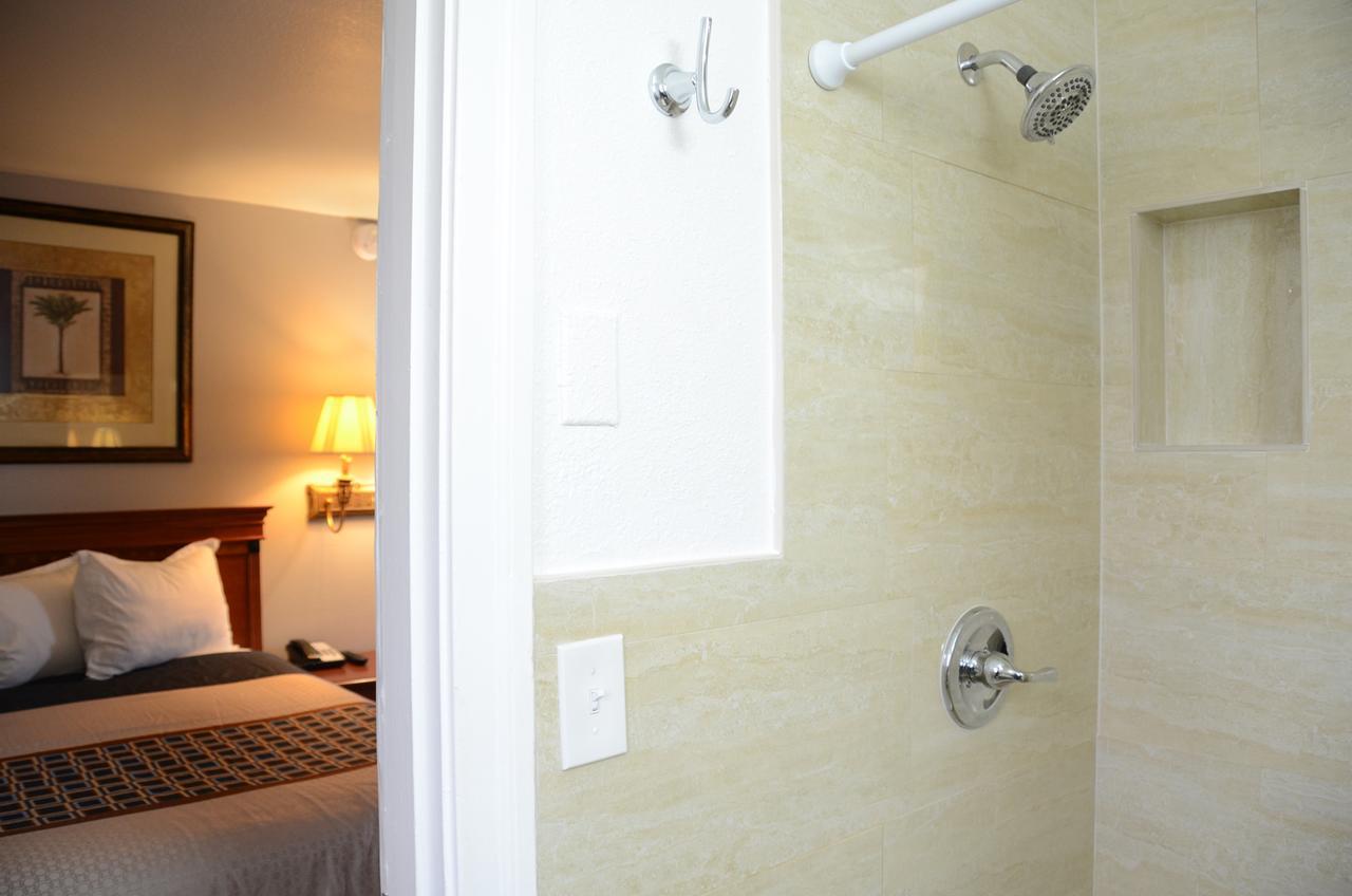 Double Room Two Double Beds Smoking