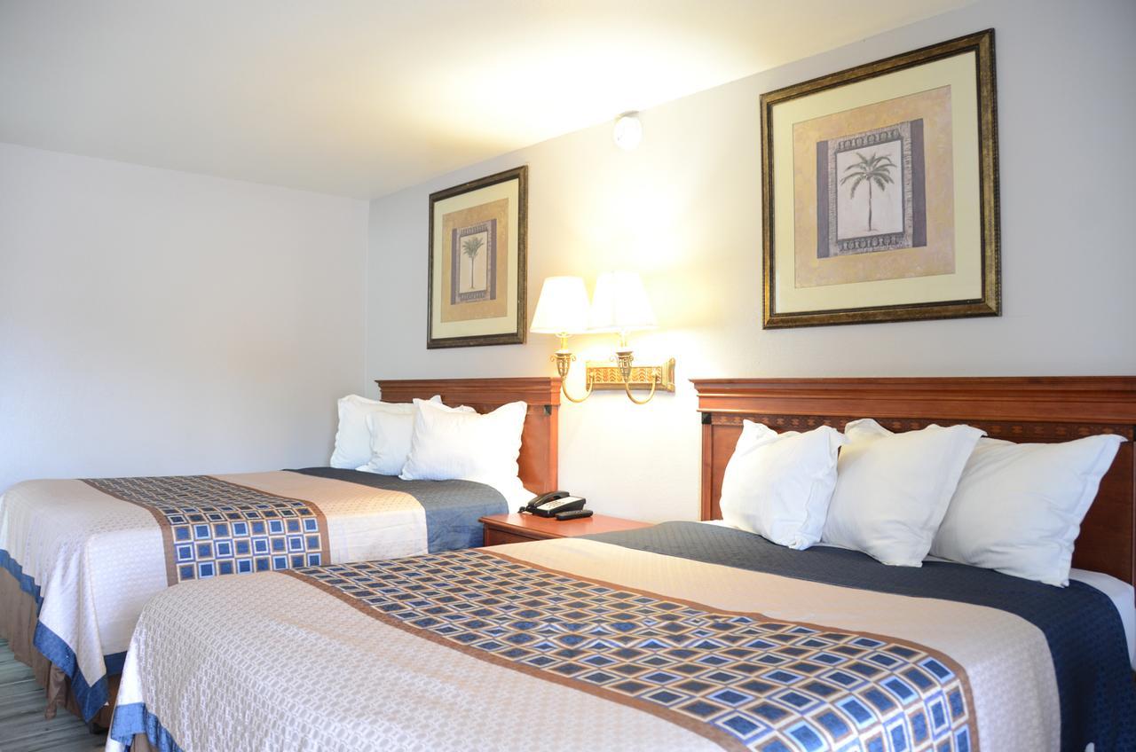 Double Room Two Double Beds Smoking