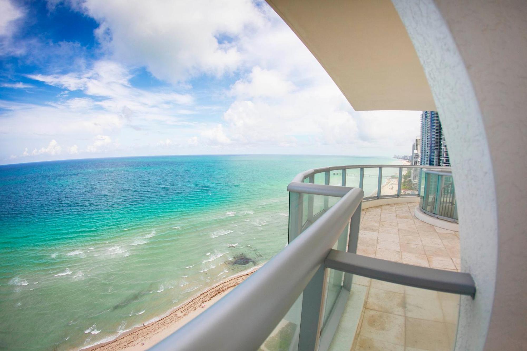 Suite com 1 Quarto - Frente Oceano