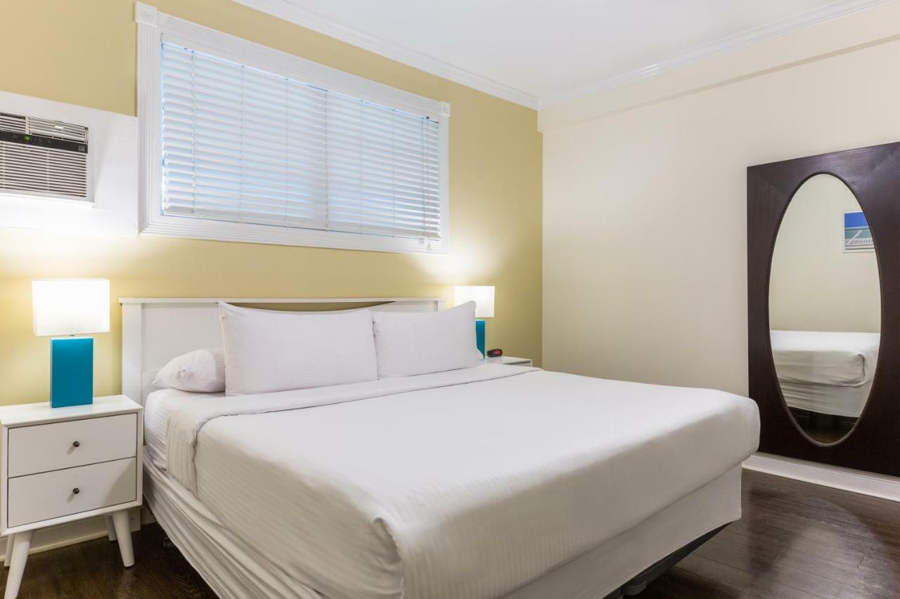Suite met Kingsize Bed - Geschikt voor Personen met een Lichamelijke Beperking