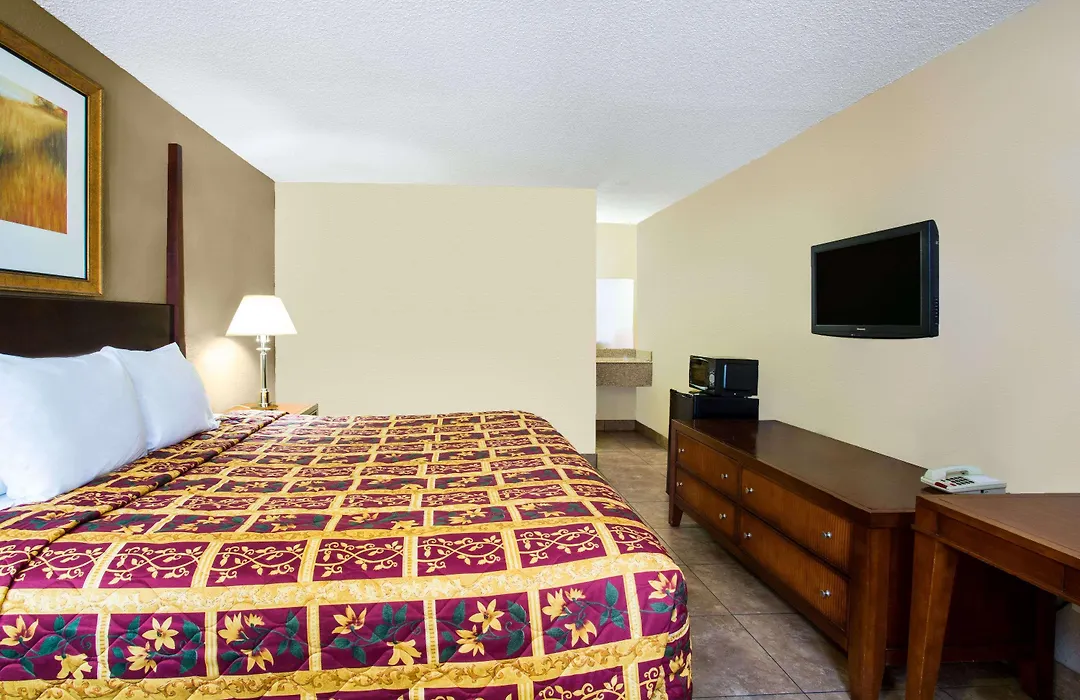 Knights Inn Orlando-1