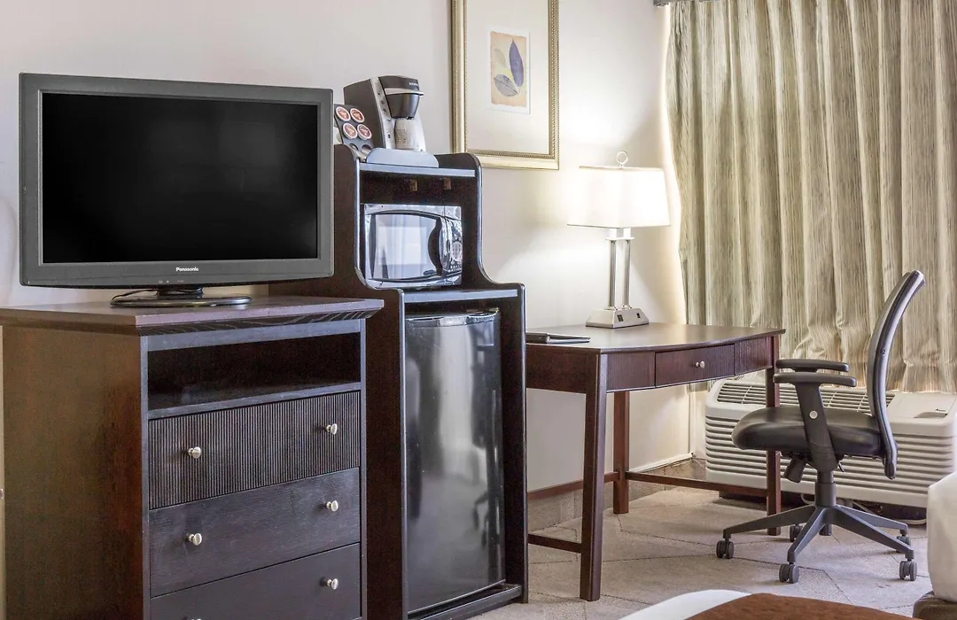 Clarion Hotel Orlando International Airport-1