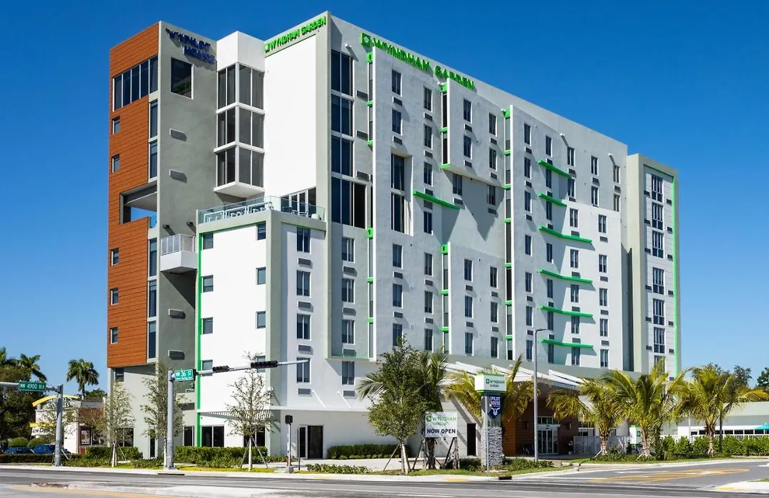 Wyndham Garden Miami International Airport-1