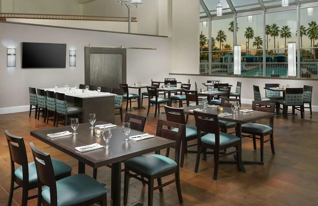 Doubletree By Hilton Orlando Airport Hotel-1