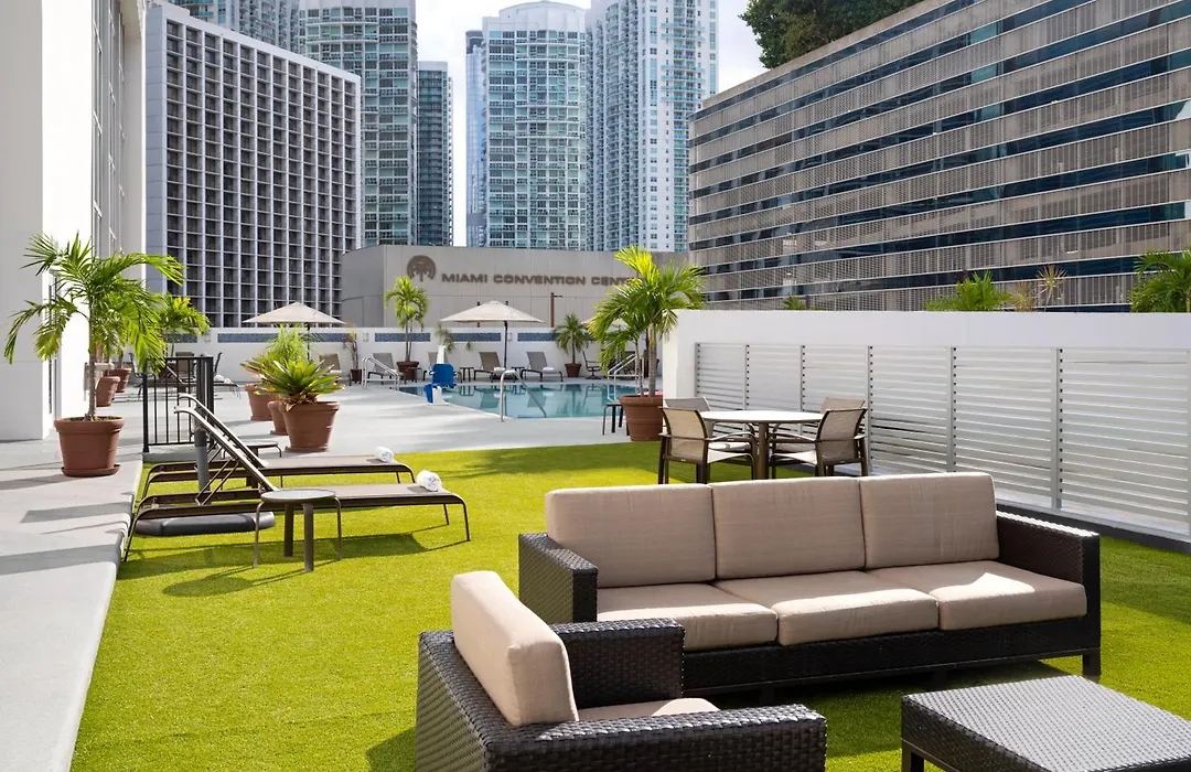 Courtyard Miami Downtown Brickell Area-1