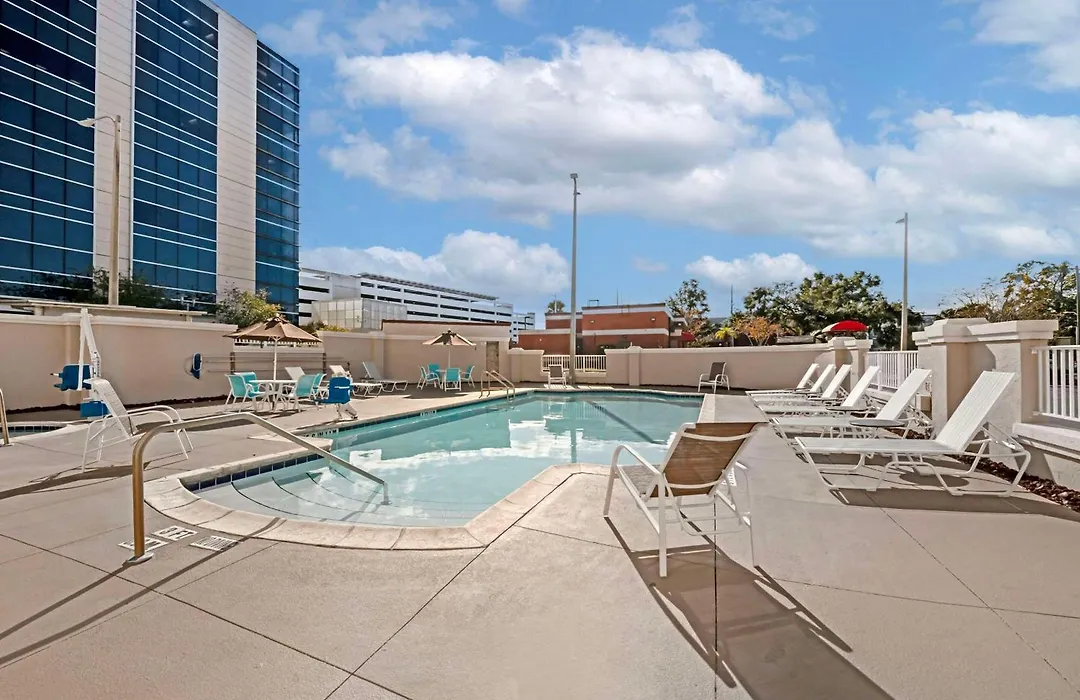 Comfort Suites Downtown-1