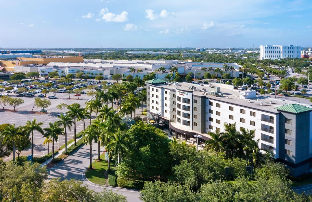 Courtyard By Marriott Miami At Dolphin Mall-1