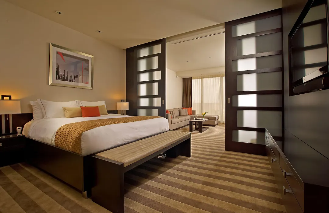 EB Hotel Miami Airport-1