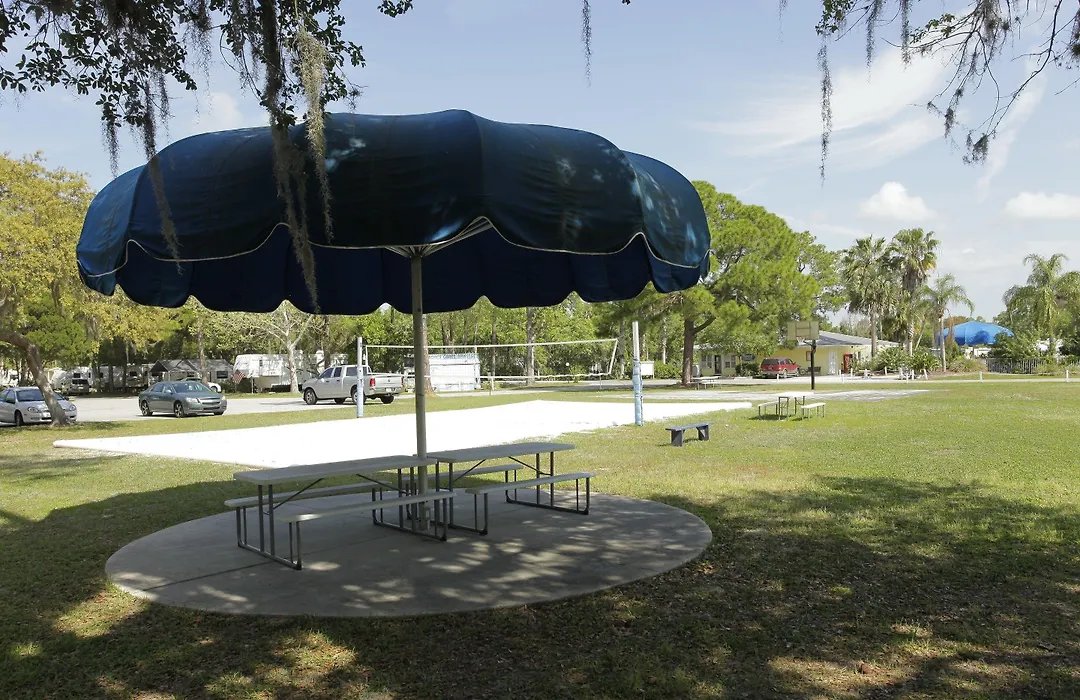 Crystal Isles Rv Resort-1