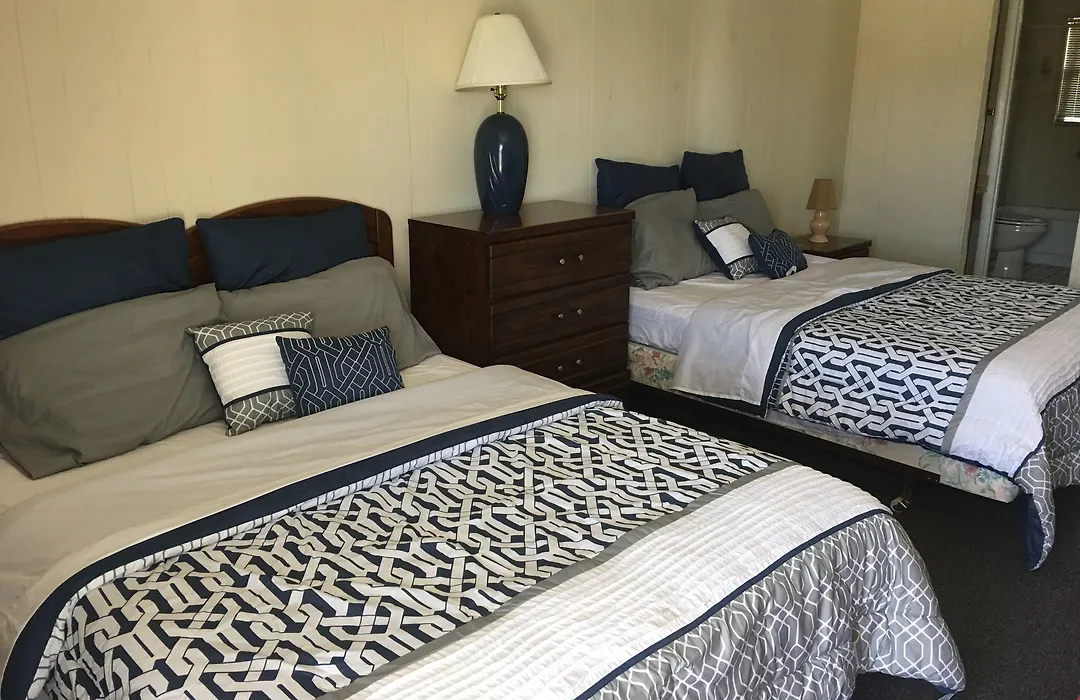 The Inn At Labelle Yacht Club-1