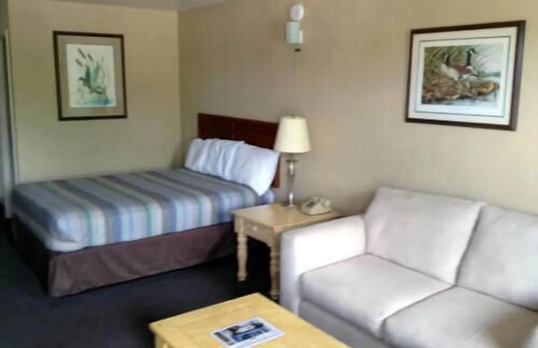 Dinner Bell Motel-1
