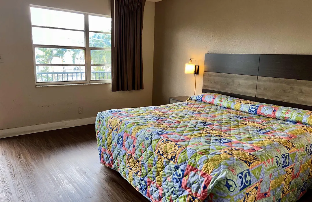America'S Best Inn & Suites Fort Lauderdale North-1