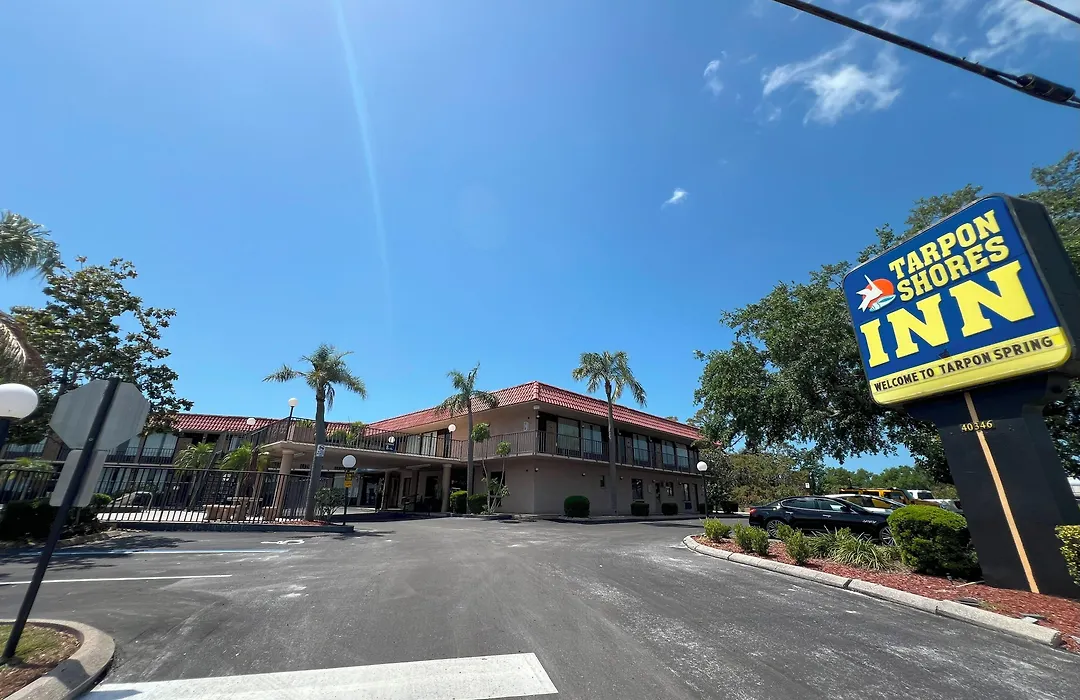 Tarpon Shores Inn-1