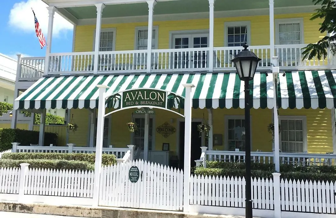 Avalon Bed And Breakfast (Adults Only)-1