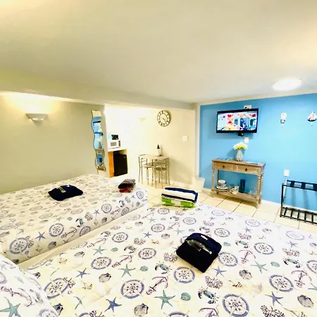 Sun Deck Inn & Suites-3