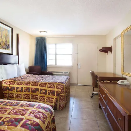 Knights Inn Orlando-3