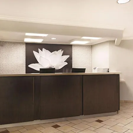La Quinta By Wyndham Miami Airport East-2