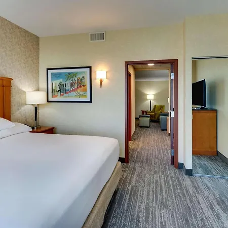 Drury Inn & Suites Orlando Near Universal Orlando Resort-2