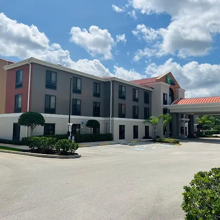 Holiday Inn Express & Suites Sebring By Ihg-3