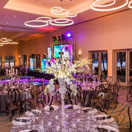 Doubletree Resort By Hilton Hollywood Beach-3