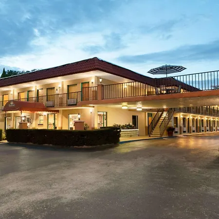 Days Inn By Wyndham Clearwater/Central-2