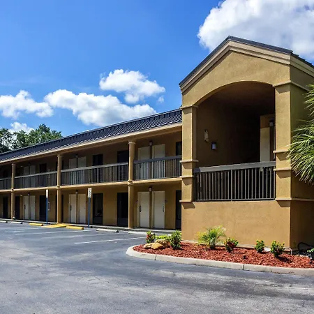 Econo Lodge Palm Coast Central-3