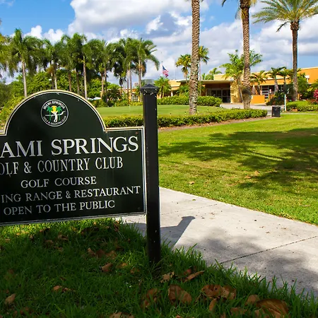 Clarion Inn & Suites Miami International Airport-3