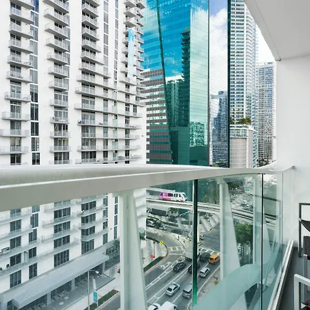 Courtyard Miami Downtown Brickell Area-3