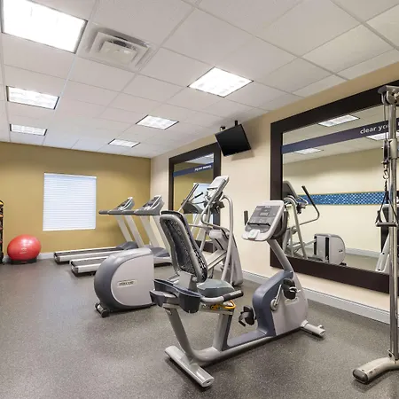 Hampton Inn & Suites Fort Myers-Colonial Boulevard-2
