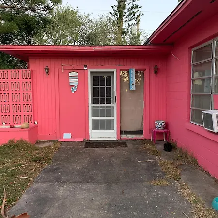 Vacation Homestay Rental Rooms-2