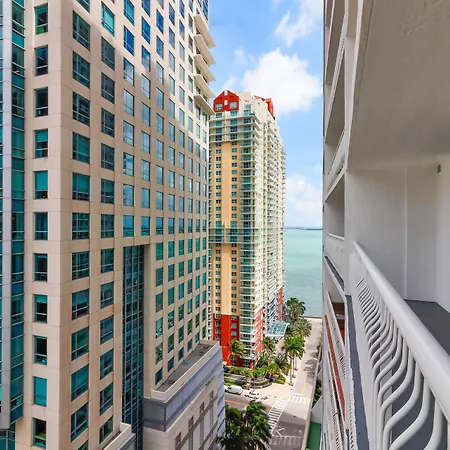 The Club At Brickell Bay Luxury Suites-3