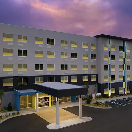 Tru By Hilton Lake City-3