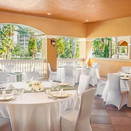 Floridays Orlando Two&Three Bed Rooms Condo Resort-2