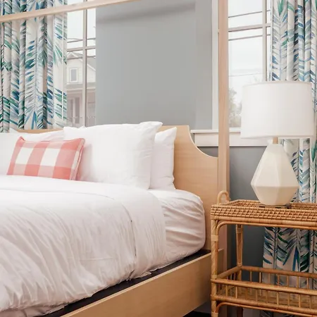 Lily Hall-A Boutique Hotel-3