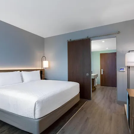 Wyndham Garden Miami International Airport-2