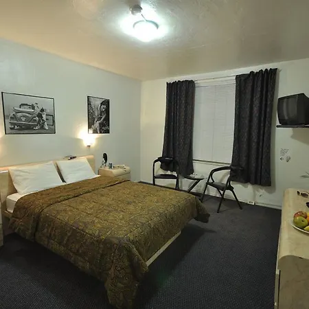 Tropics Hotel-3