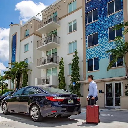 Mare Azur Design District Luxury Apartments-3