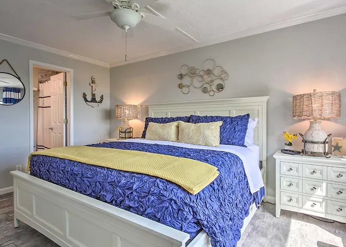 Pinnacle Port Getaway W/ Ocean View + Pool Access!
