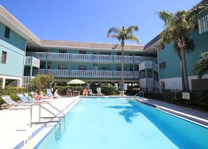 Anna Maria Island Beach Palms 7A