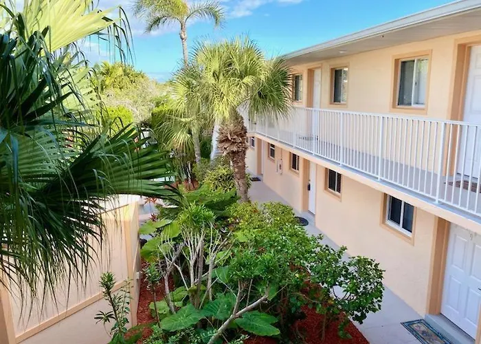 Cozy Canaveral Beach Condo! Next To Nasa Launch Site