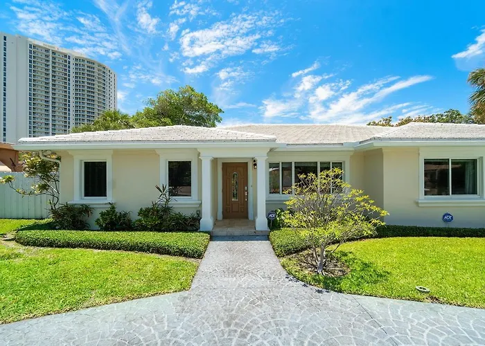 Across From Beach - Renovated Coastal Home, Gourmet Kitchen & Jetted Tub - By Maven Vacation Rentals
